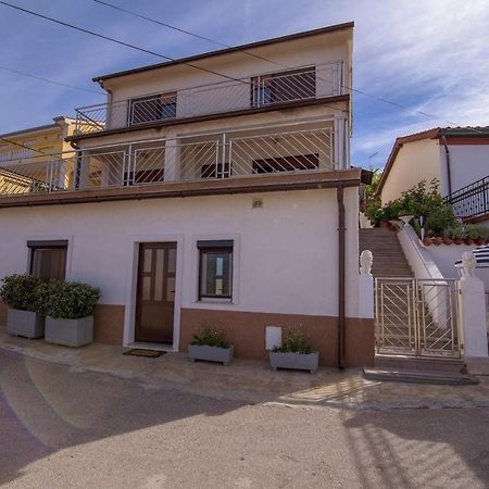 Apartment In Vrbnik/Island Krk 35825 Екстер'єр фото